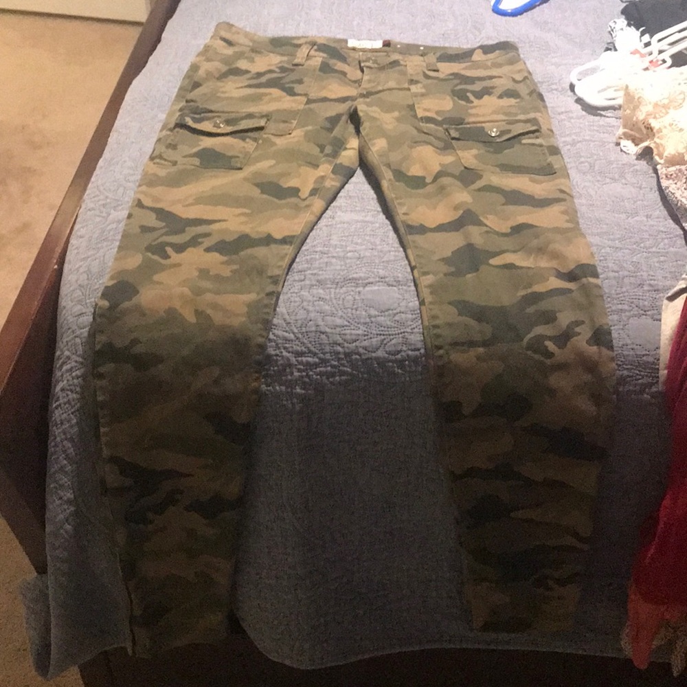 Camo pants